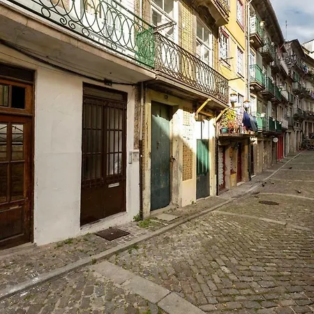Charm In Ribeira Apartment