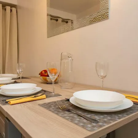 Apartment Charm In Ribeira Porto