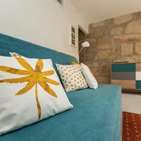 Apartment Charm In Ribeira Porto